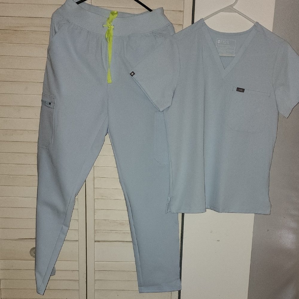 Light Blue Scrub Set with Neon Drawstring